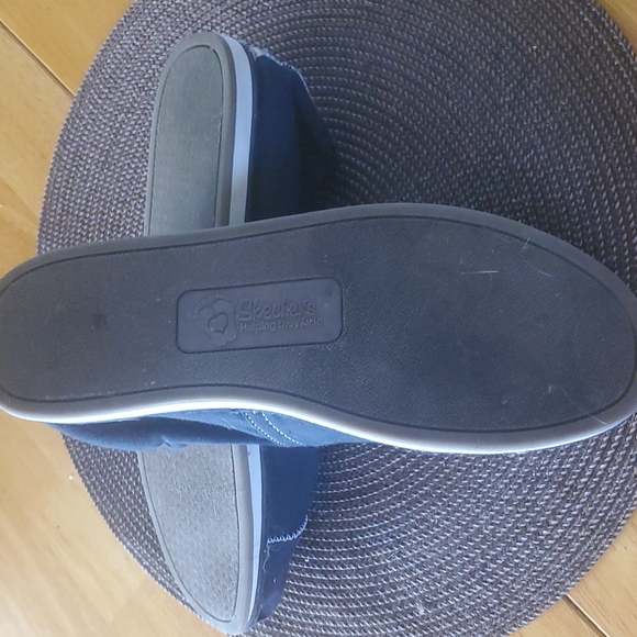 Shoes - Picture 3 of 4